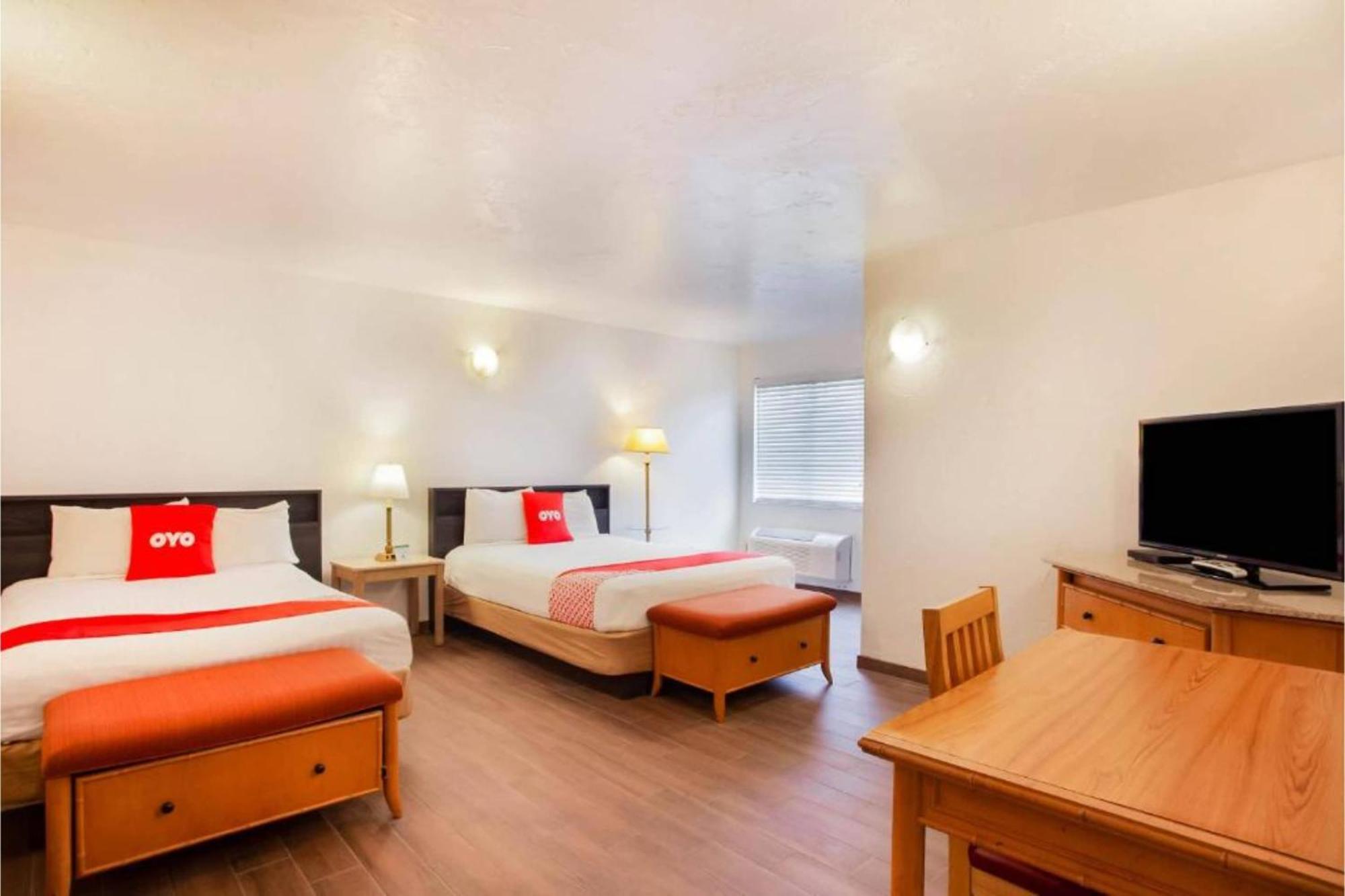 Oyo Waterfront Hotel- Cape Coral Fort Myers, Fl Eksteriør billede