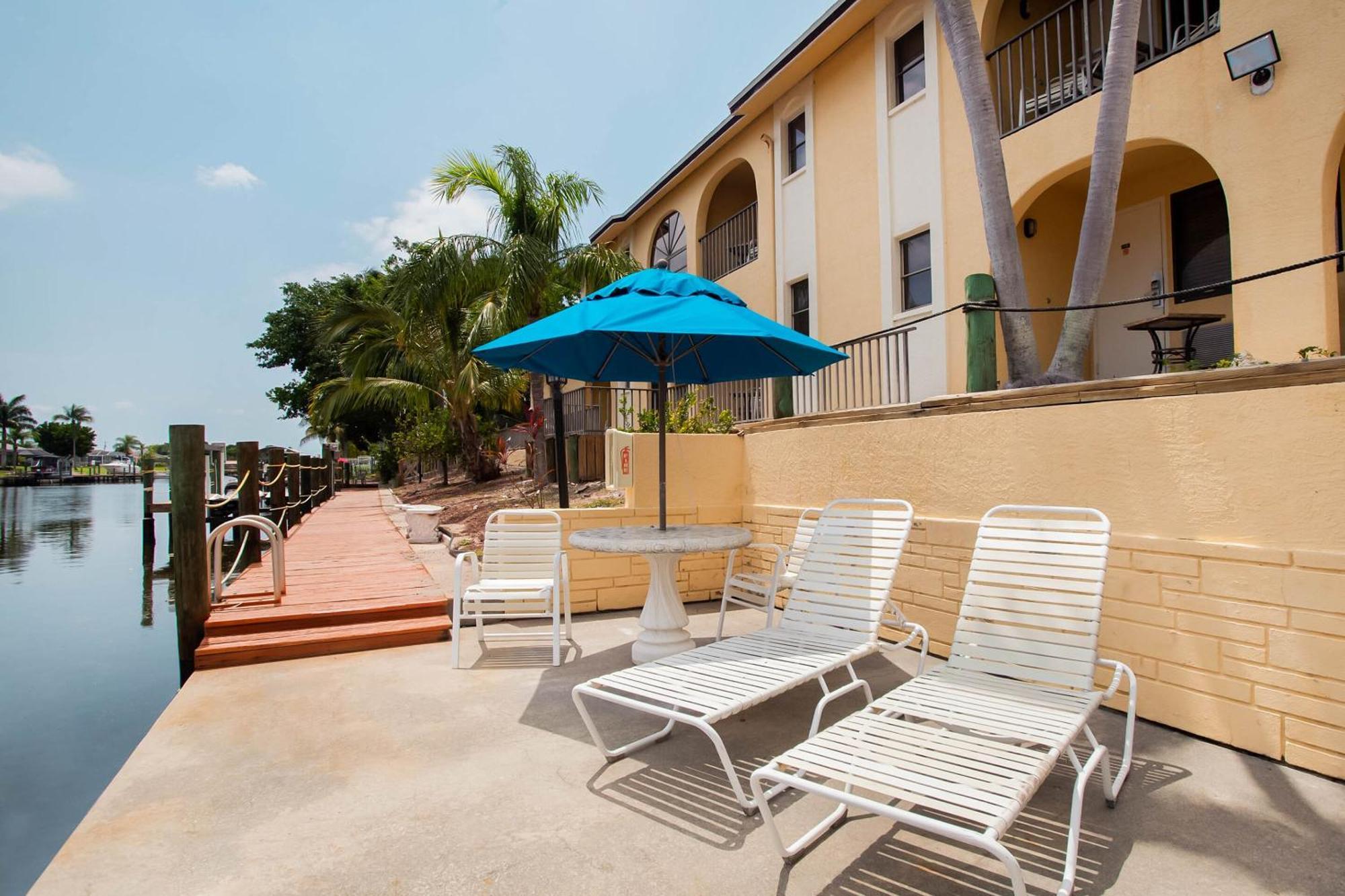 Oyo Waterfront Hotel- Cape Coral Fort Myers, Fl Eksteriør billede