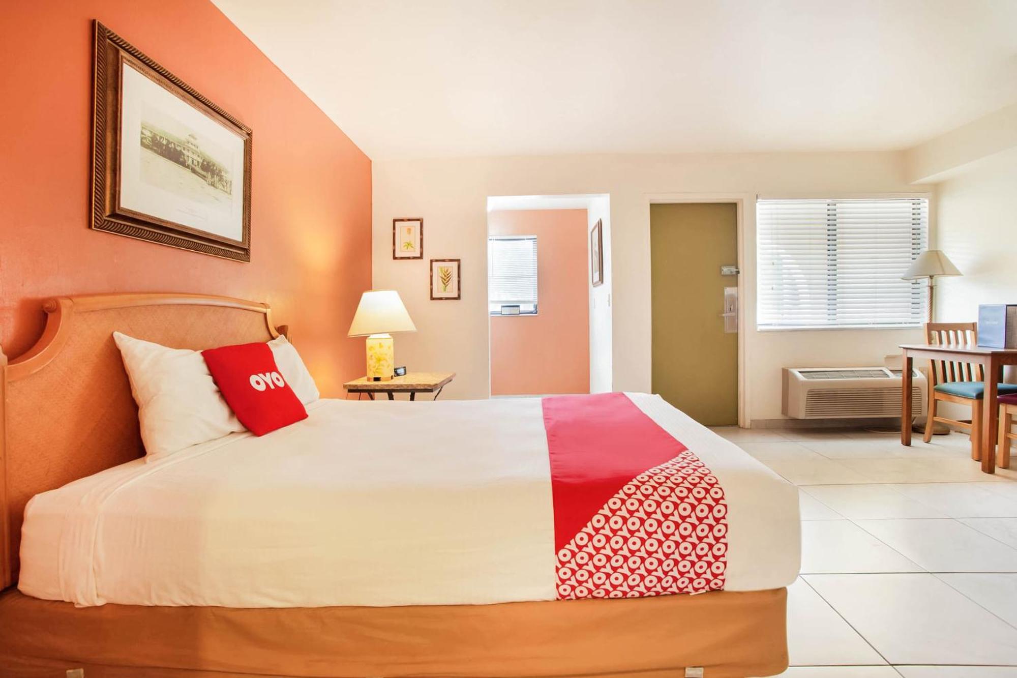 Oyo Waterfront Hotel- Cape Coral Fort Myers, Fl Eksteriør billede
