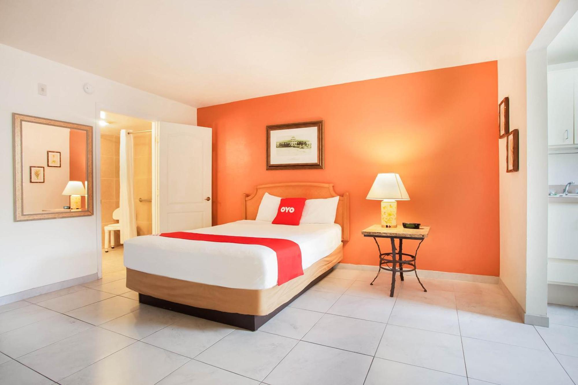 Oyo Waterfront Hotel- Cape Coral Fort Myers, Fl Eksteriør billede