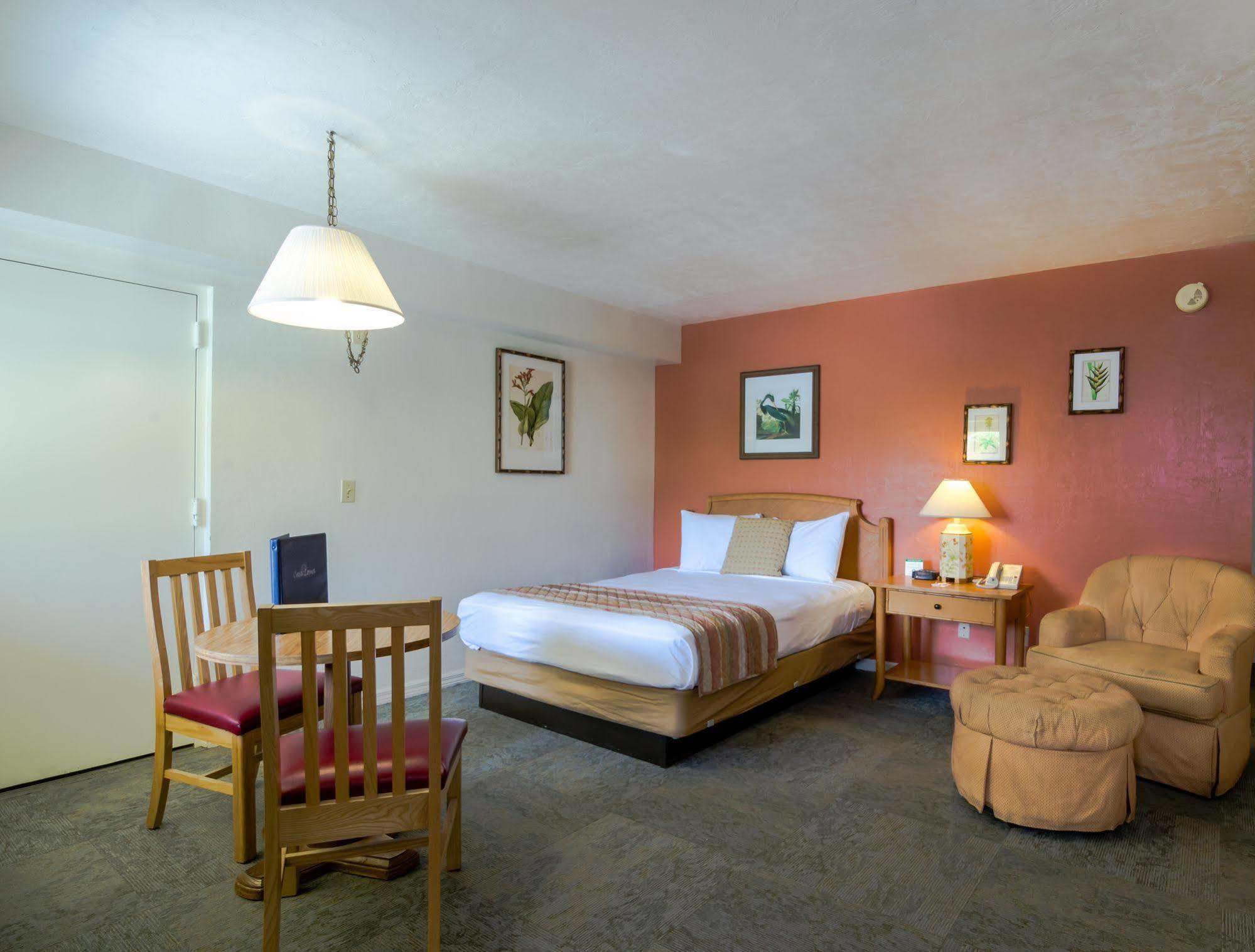 Oyo Waterfront Hotel- Cape Coral Fort Myers, Fl Eksteriør billede